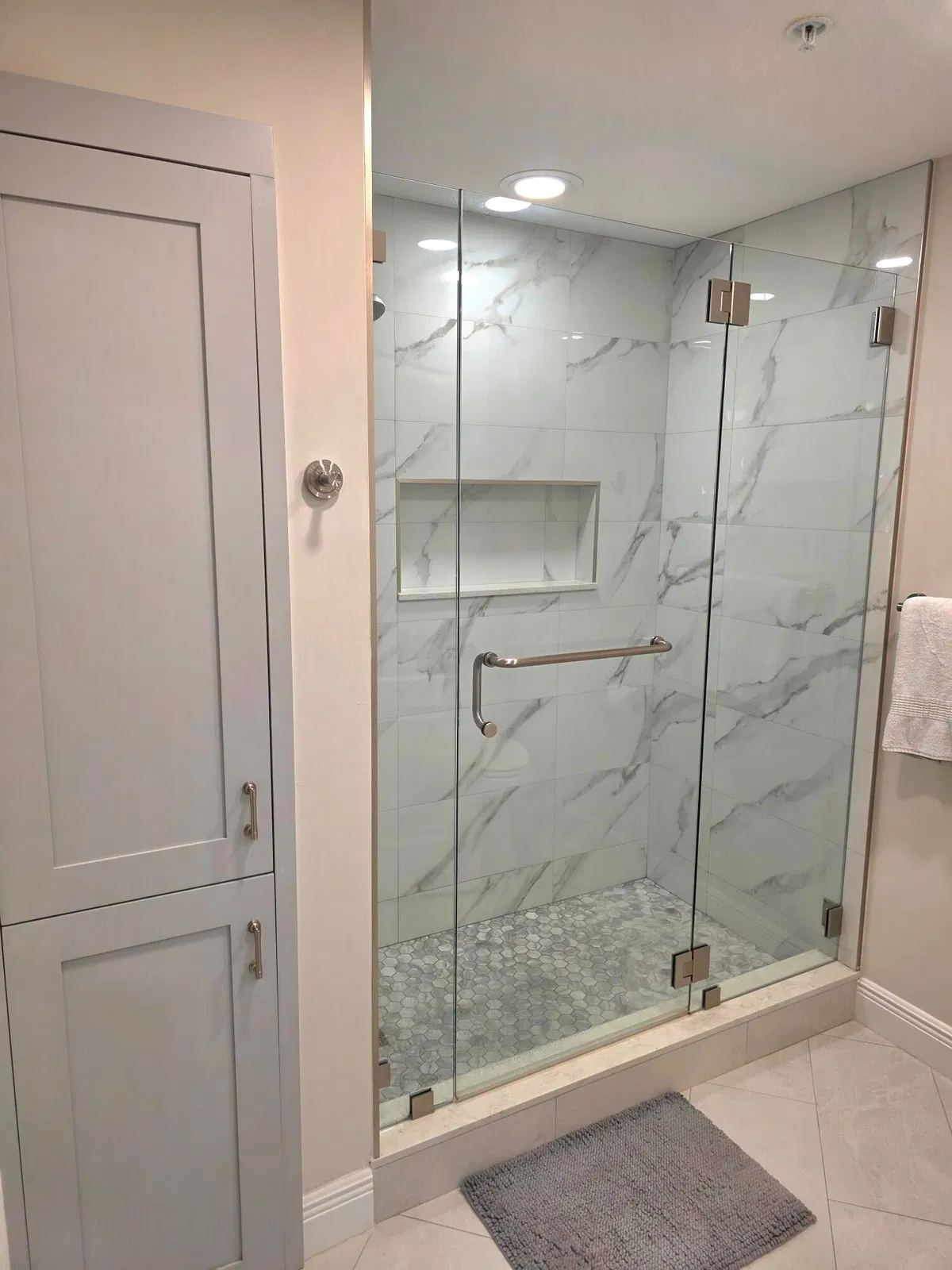 Unit 305 photo 19