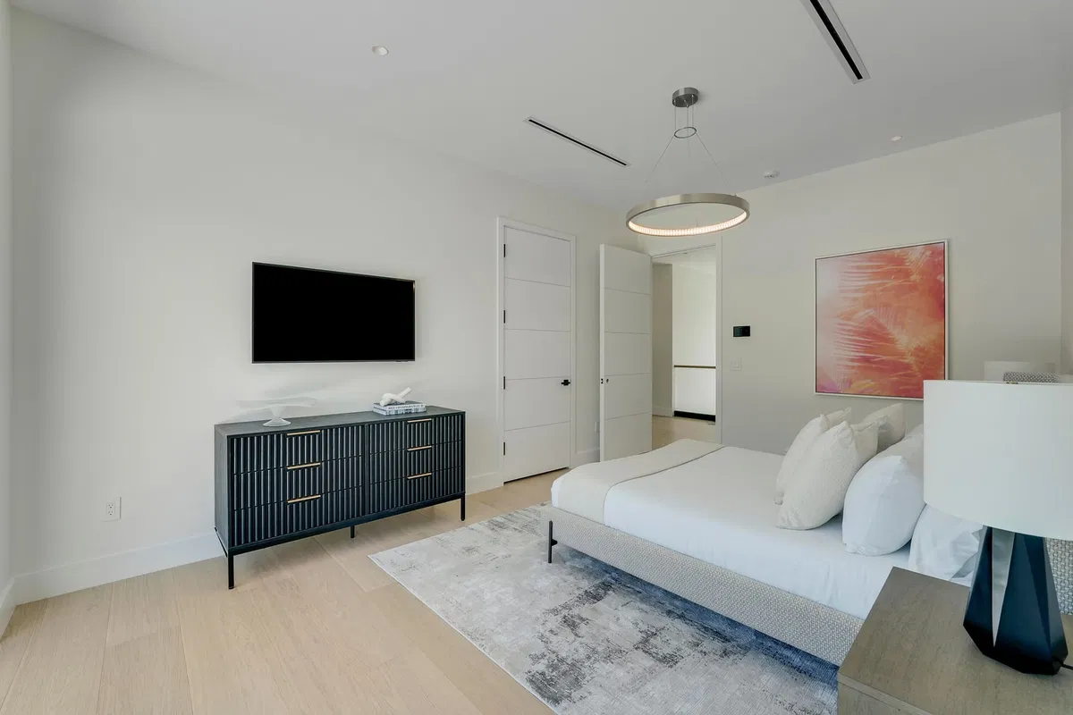 Residence photo 31