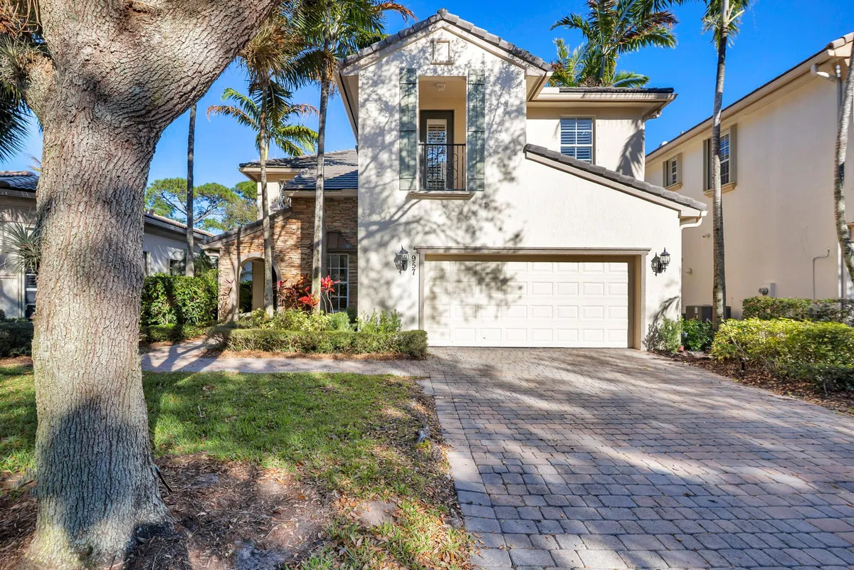 Evergrene Palm Beach Gardens Residence
