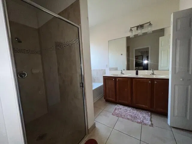 Residence photo 16