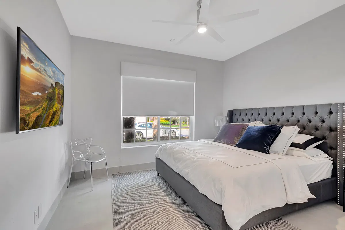 Woodfield Country Club Residence photo 28