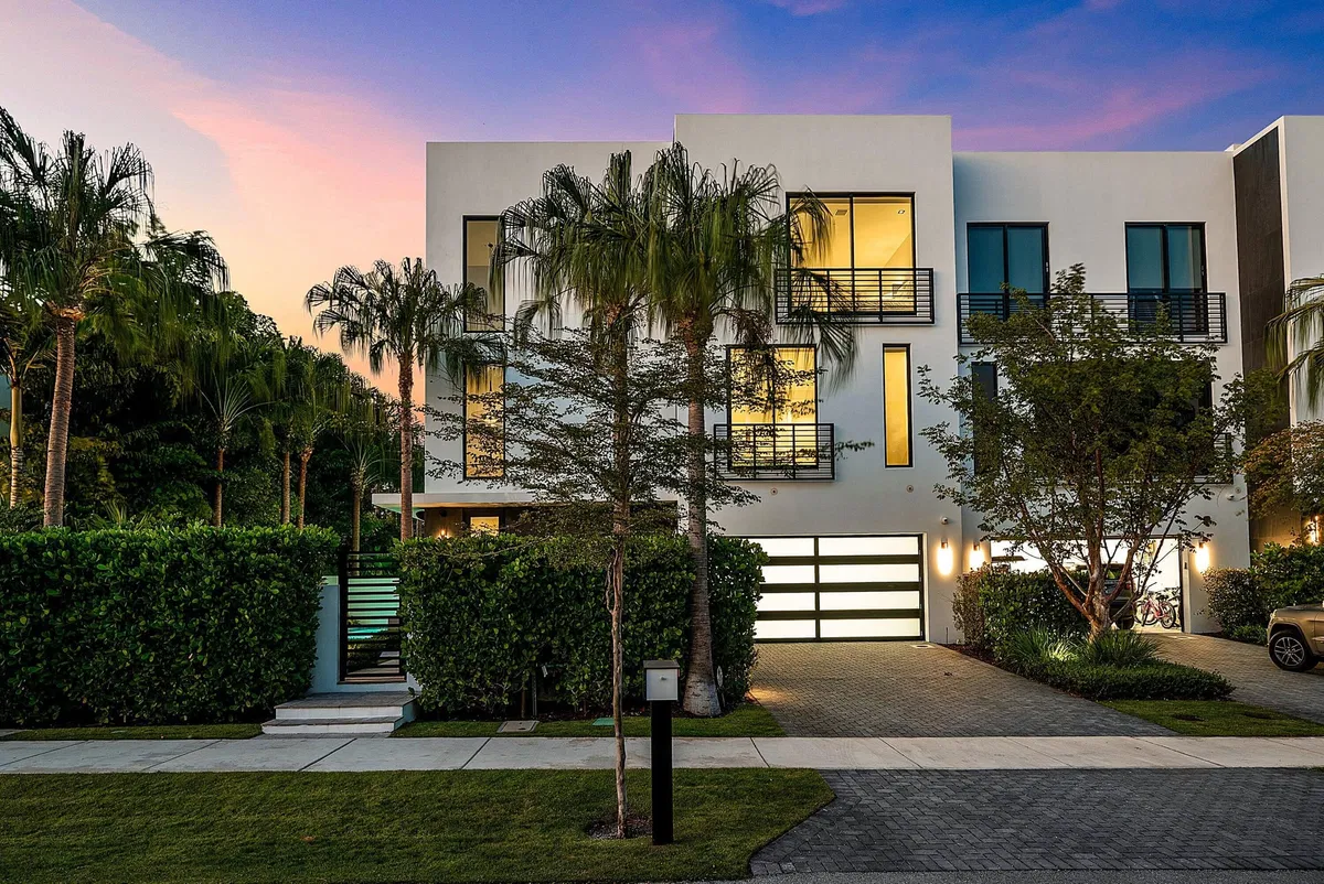 Palm Trail Delray Beach Residence