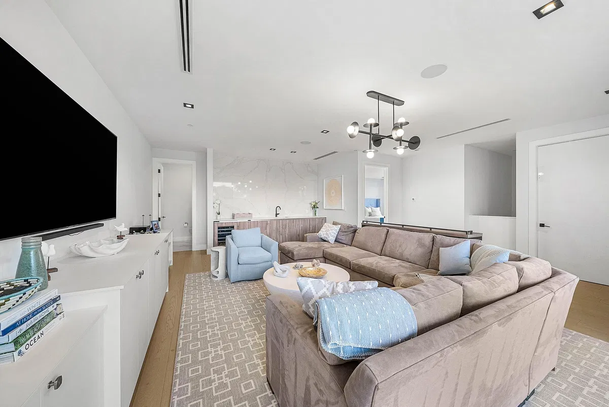 Palm Trail Delray Beach Residence photo 37