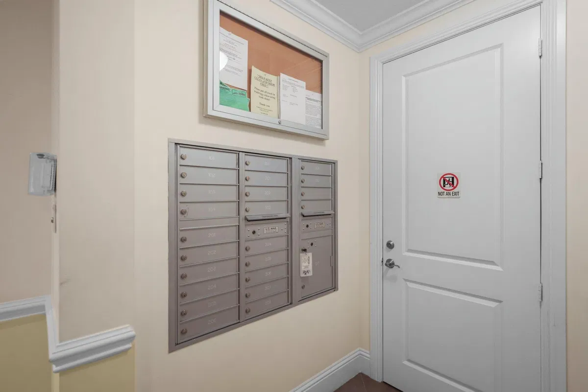 Latitude Delray Unit 203 photo 10