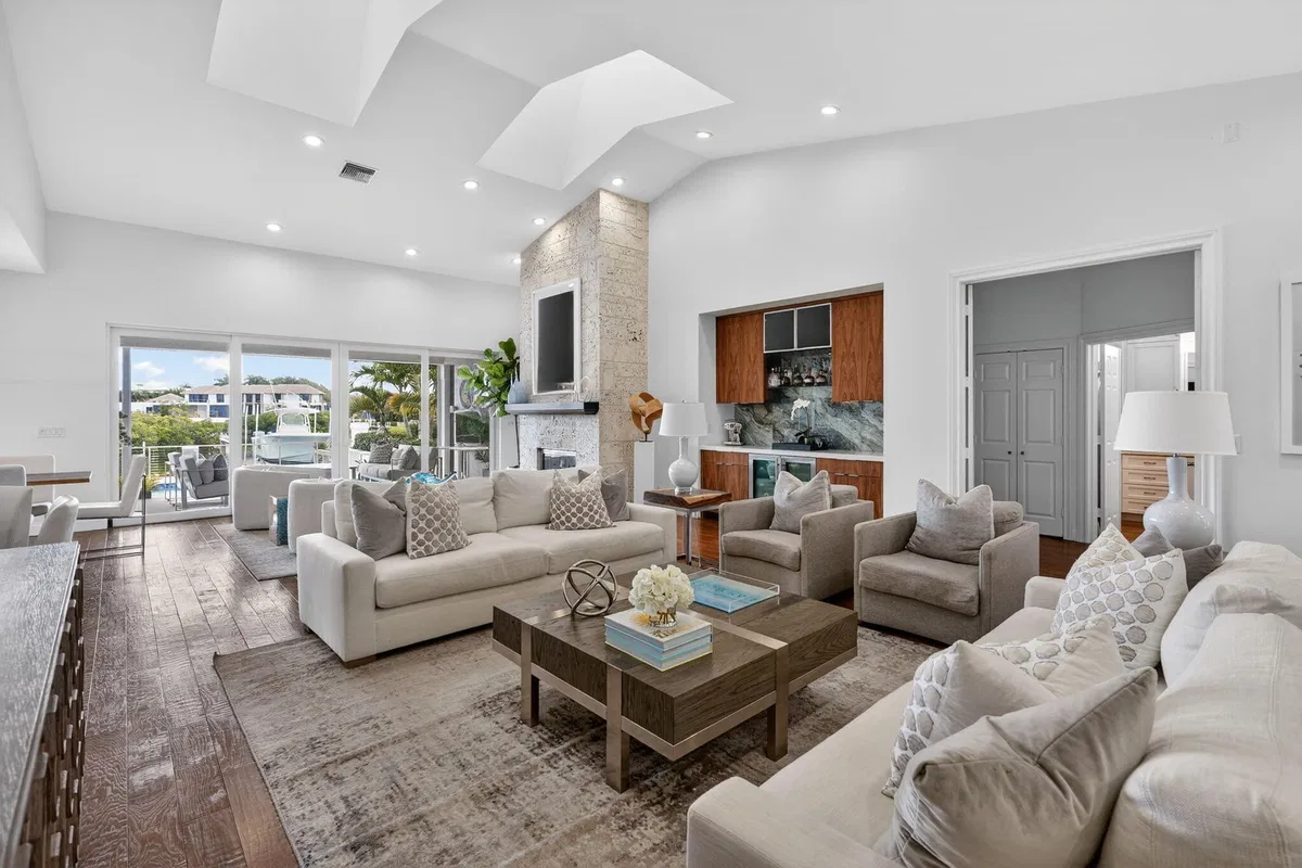Admirals Cove Residence photo 16