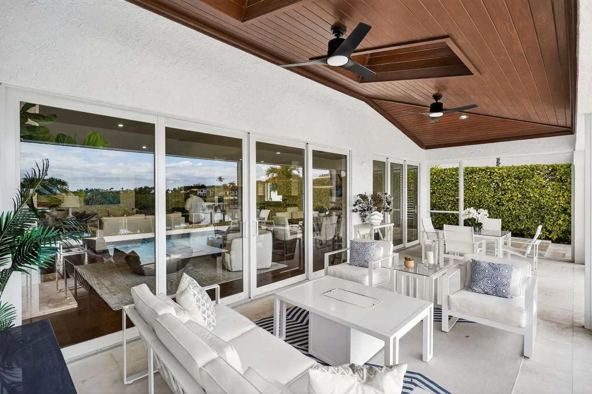 Admirals Cove Residence photo 31