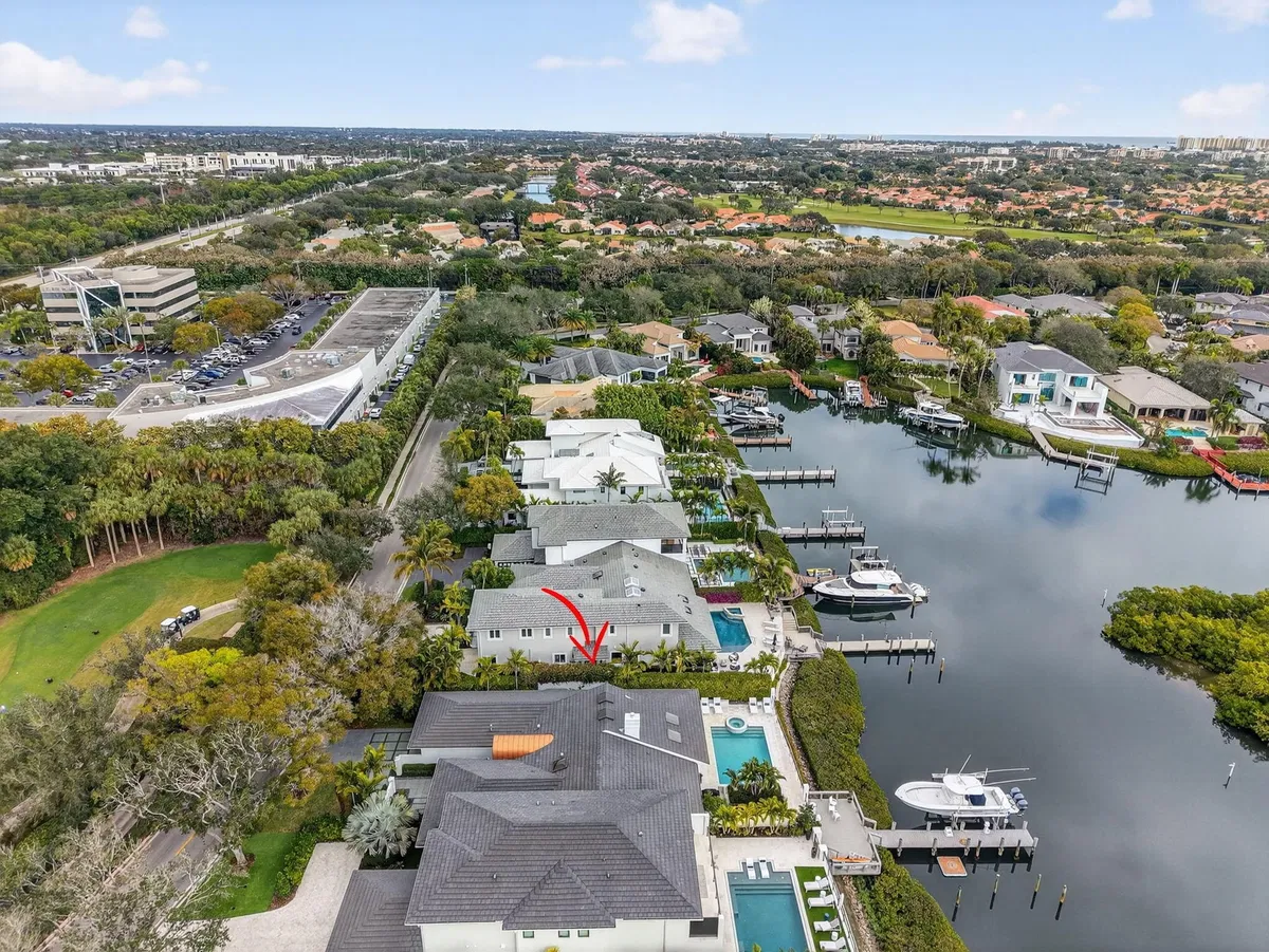 Admirals Cove Residence photo 55
