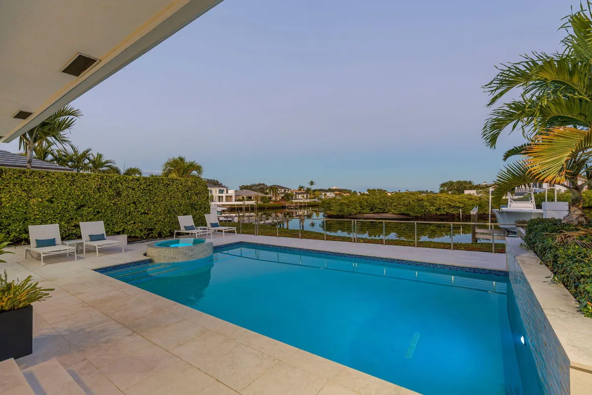 Admirals Cove Residence photo 85