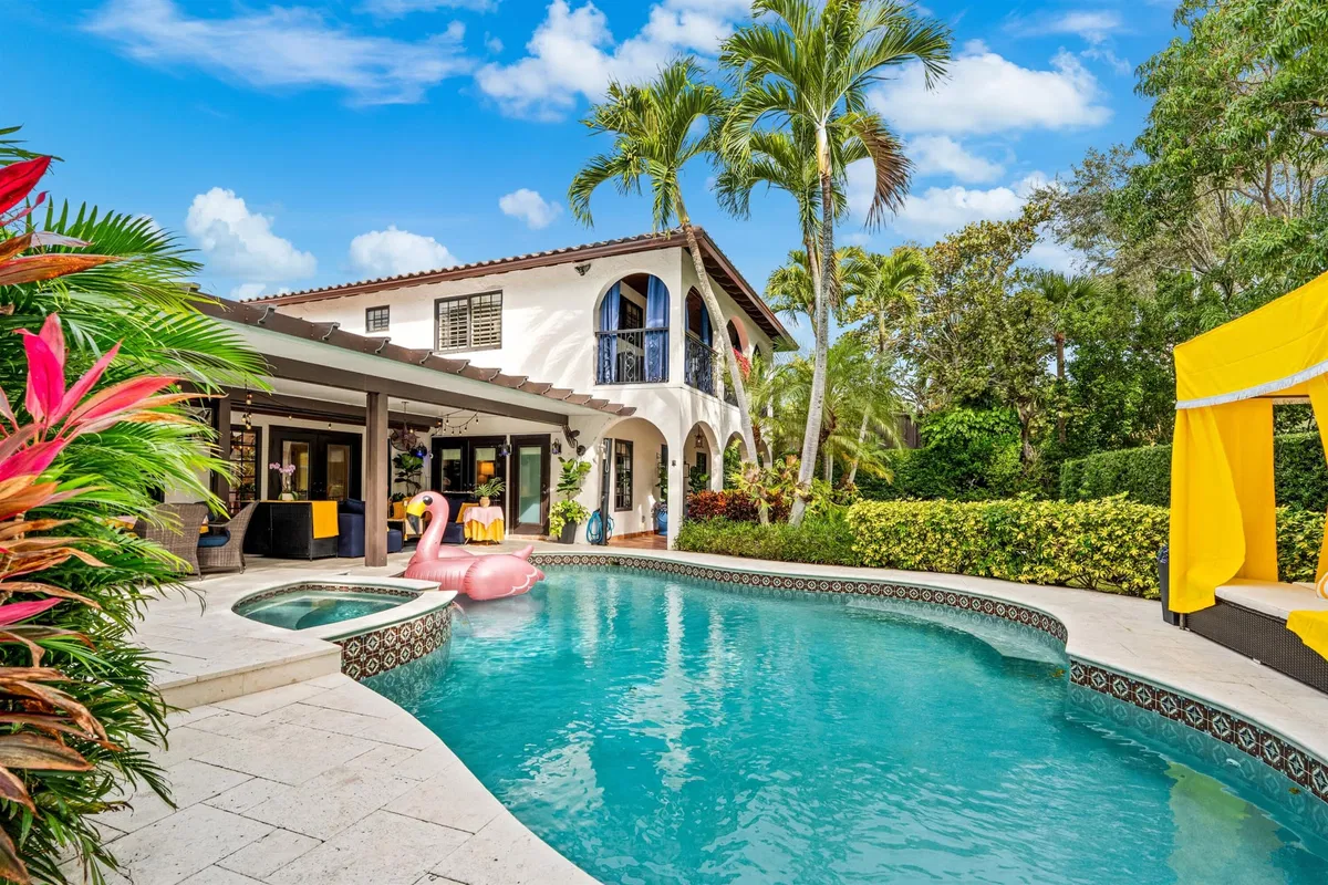 Palm Trail Delray Beach Residence photo 4