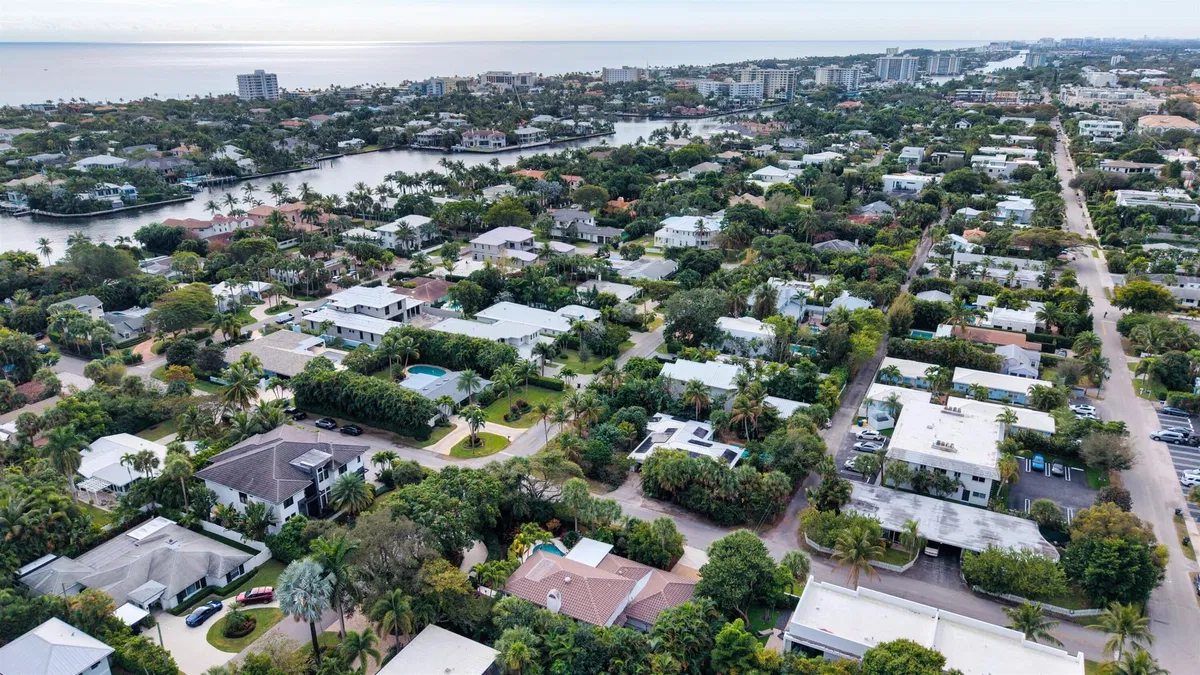Palm Trail Delray Beach Residence photo 43