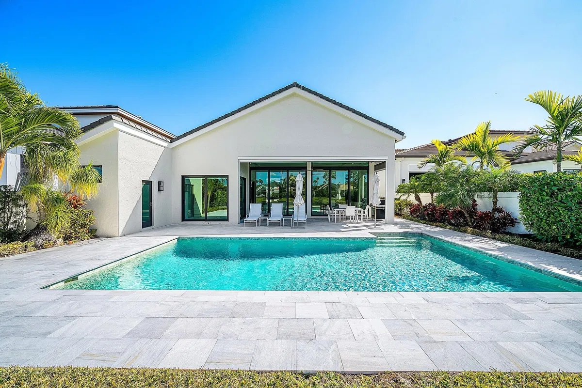 Frenchman's Creek Residence photo 43