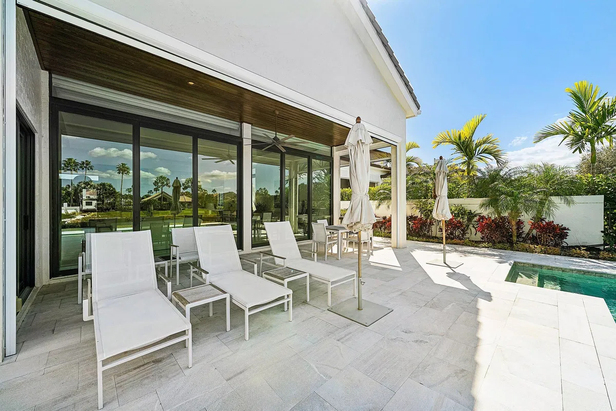 Frenchman's Creek Residence photo 46