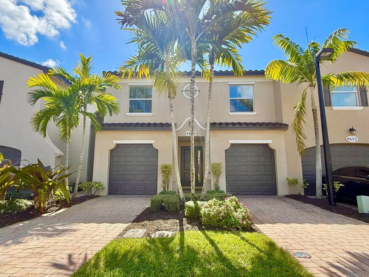 Old Palm Golf Club Residence