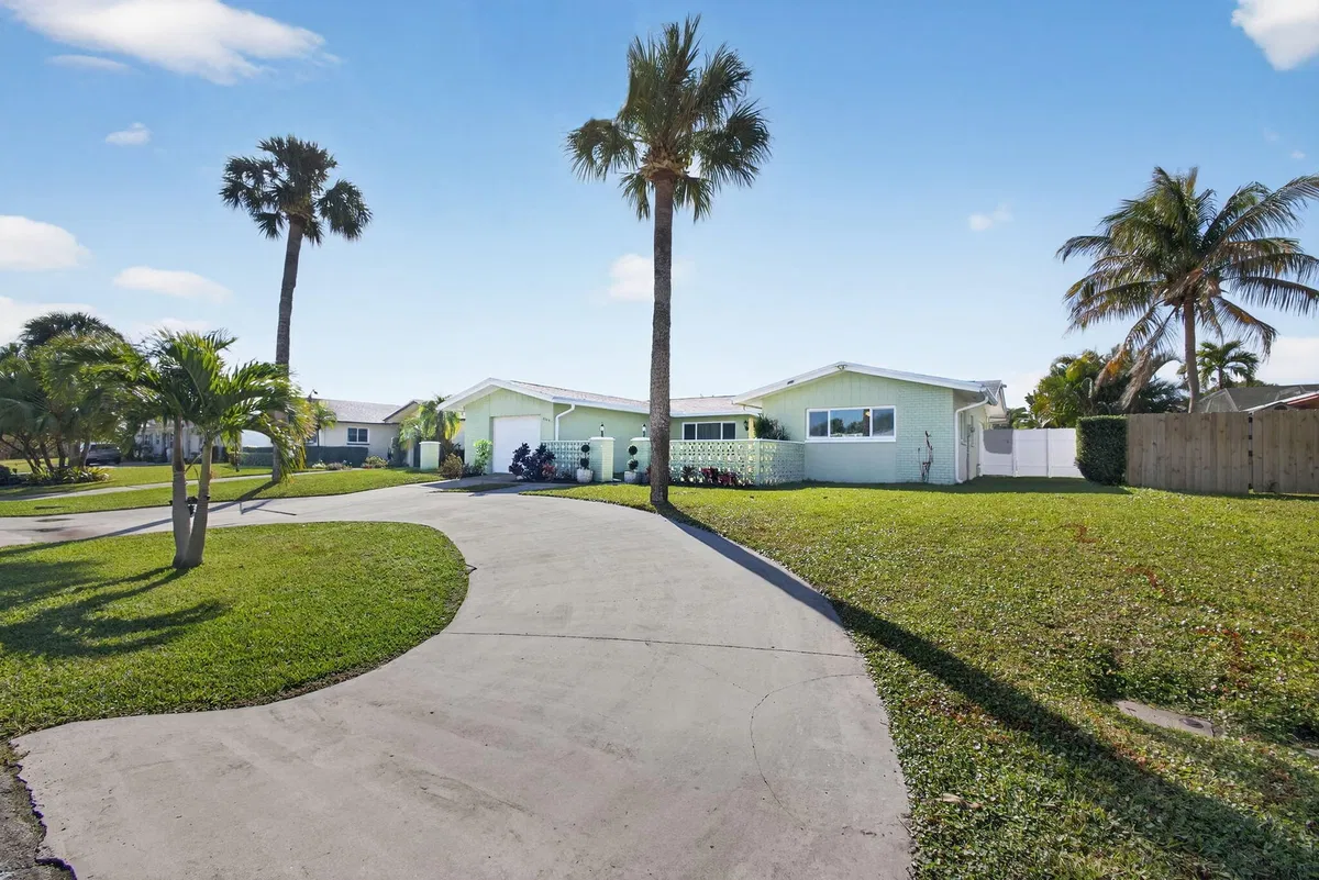  Residence photo 10