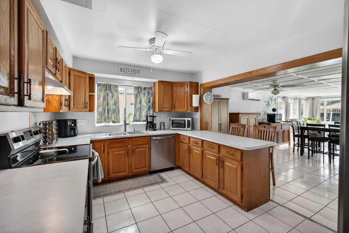  Residence photo 28