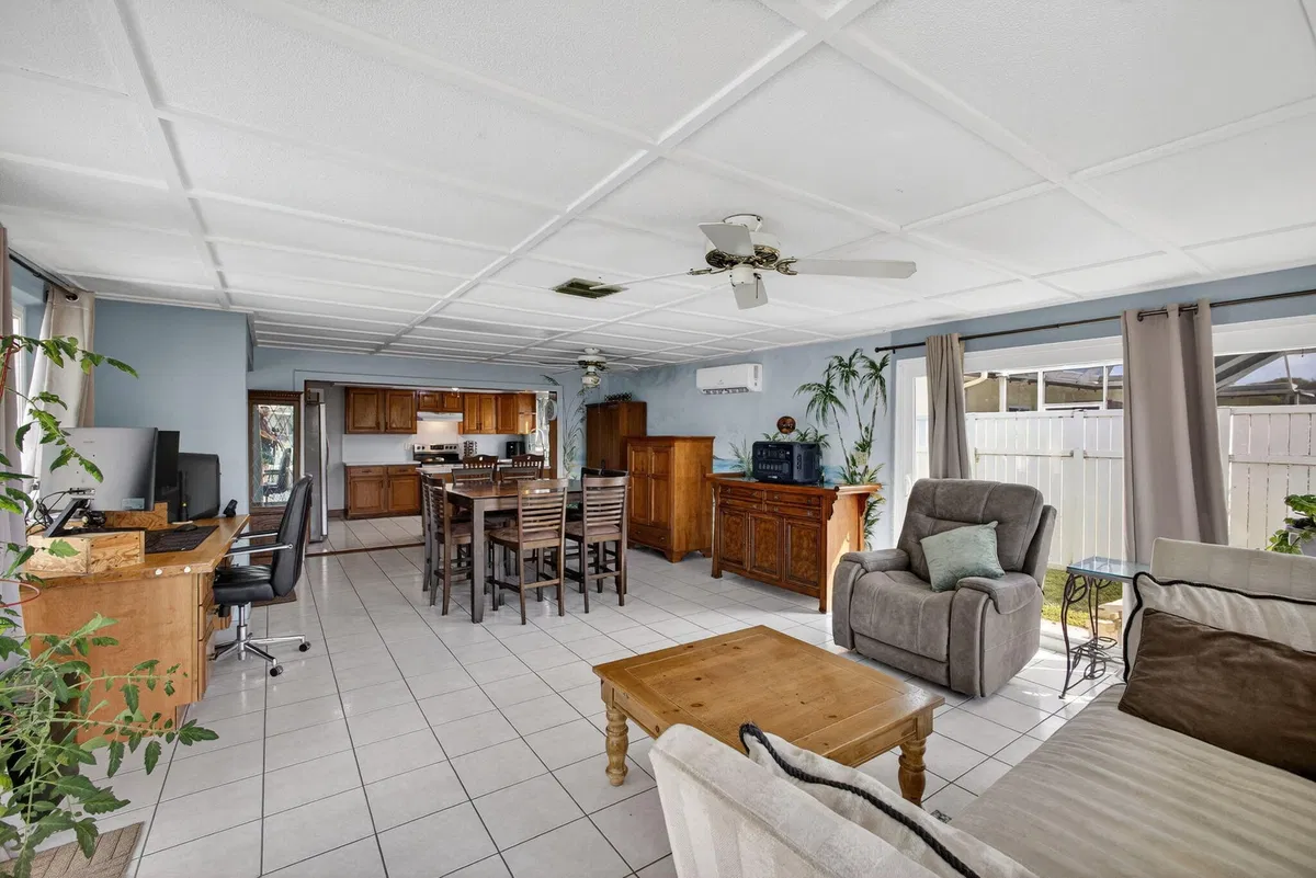  Residence photo 40