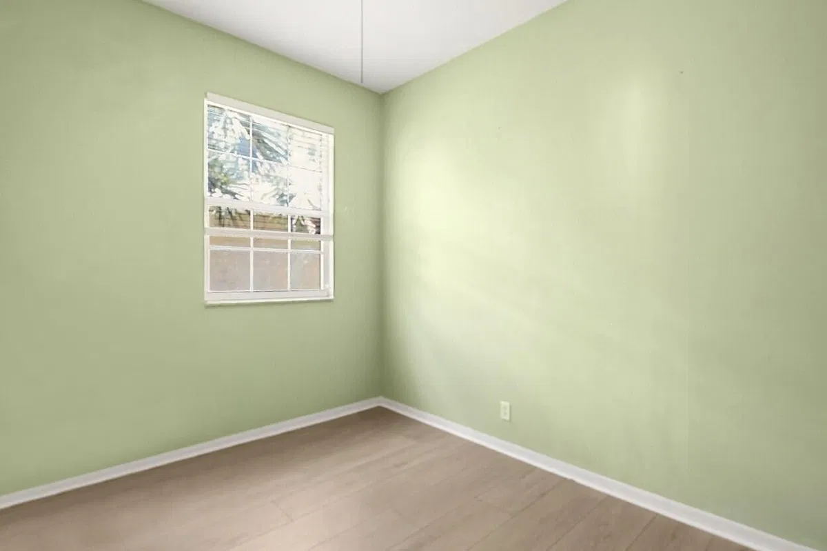 Unit H photo 25