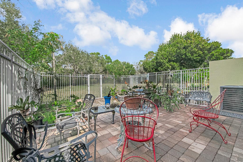 Residence photo 34