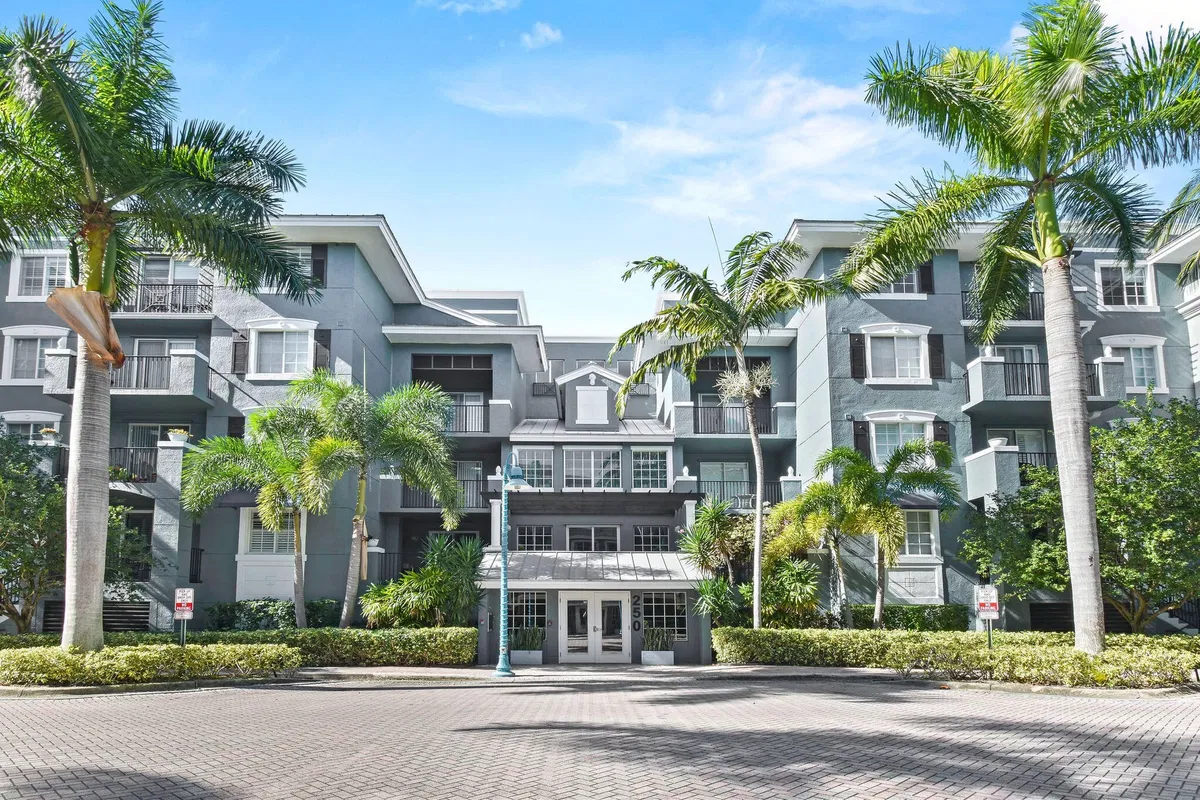 Pineapple Grove Village Condominiums Unit 1320 photo 22