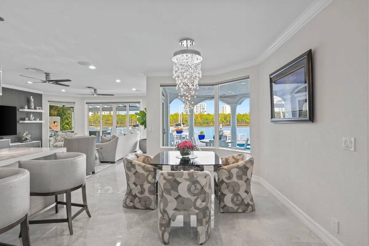 Boca Harbour Residence photo 16