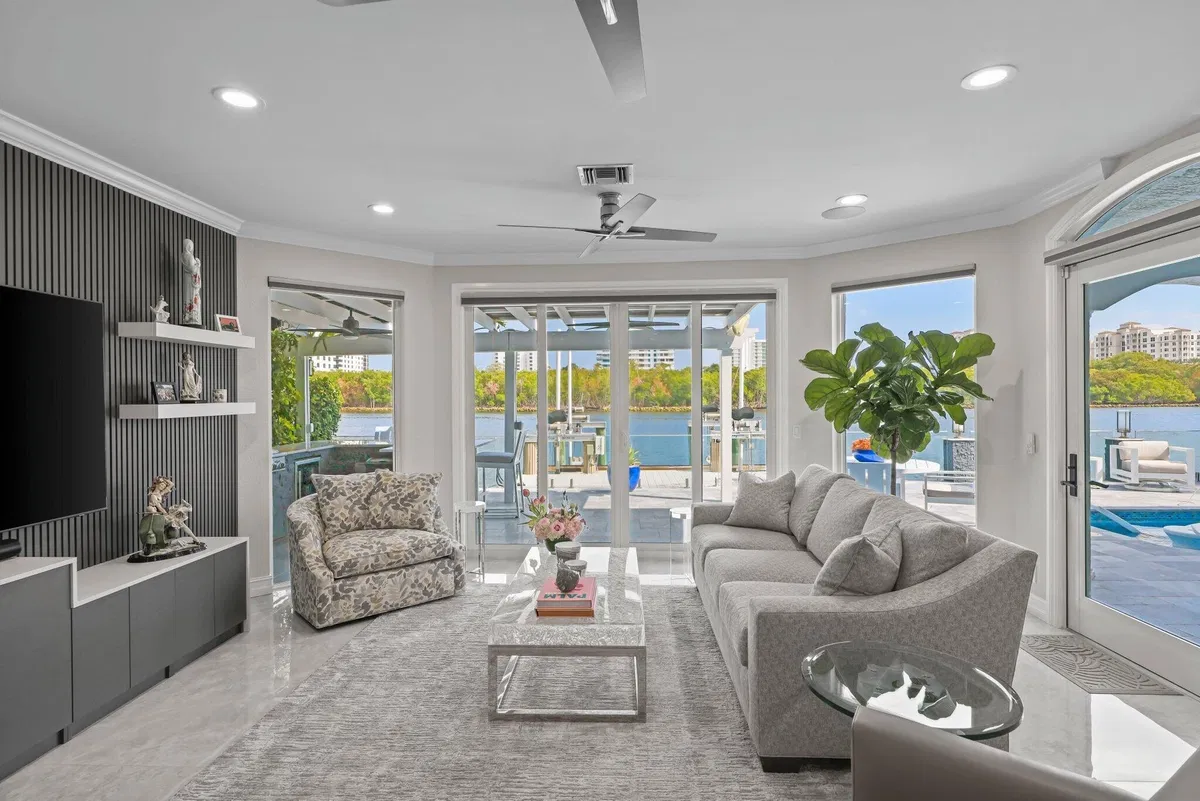 Boca Harbour Residence photo 25