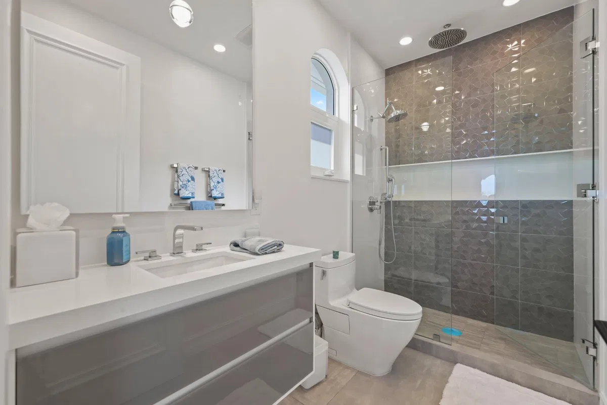 Boca Harbour Residence photo 55