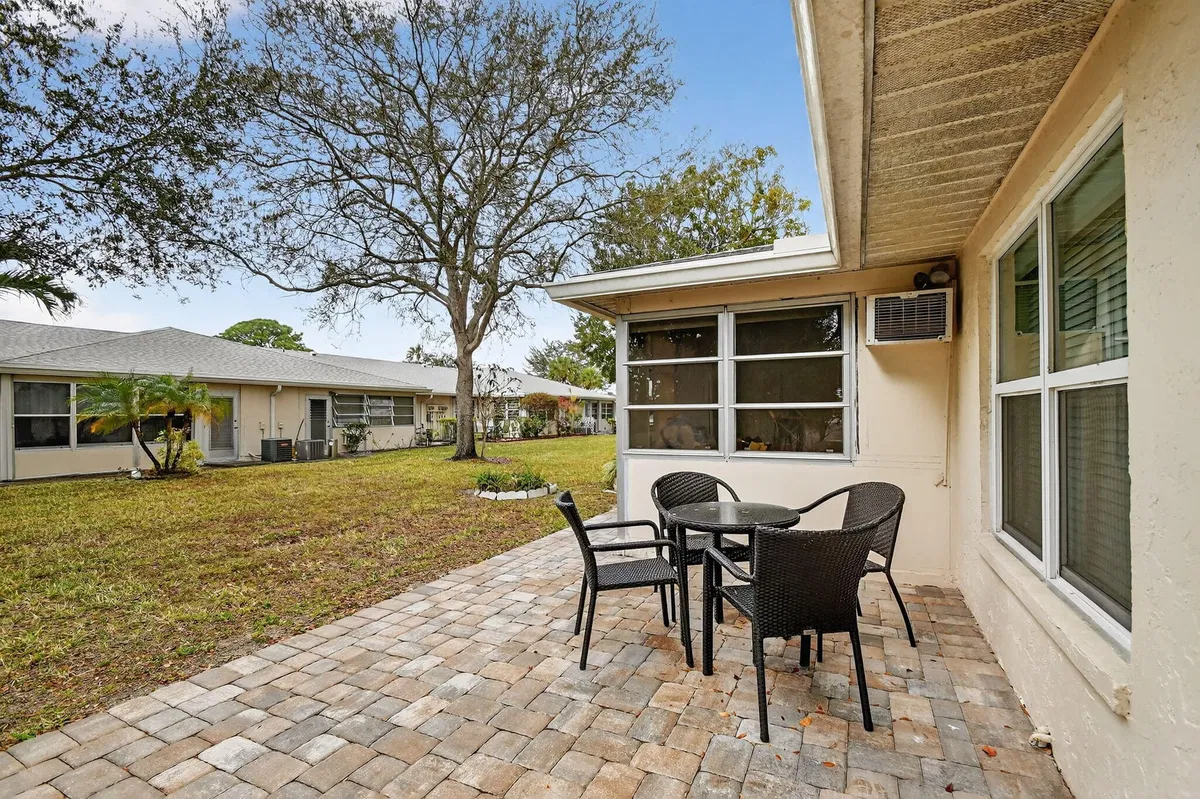 Residence photo 7