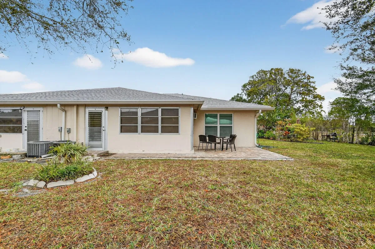 Residence photo 28
