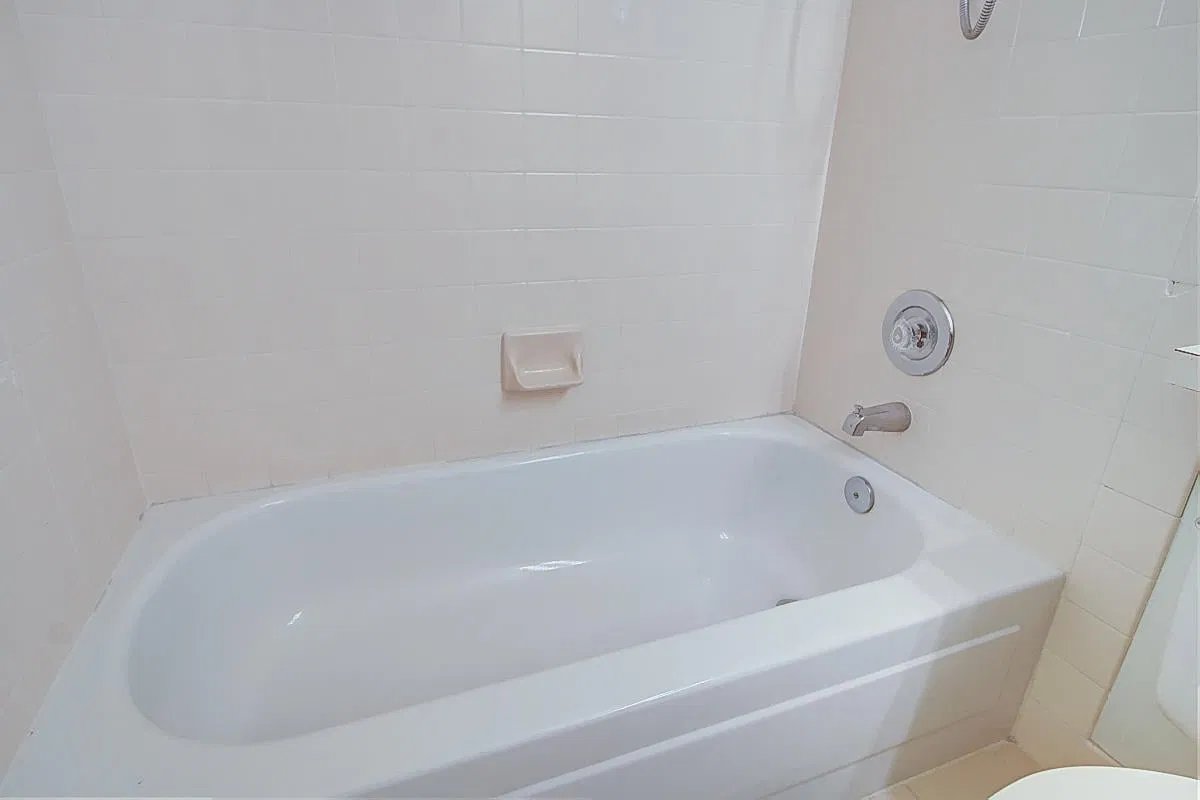  Unit B photo 28
