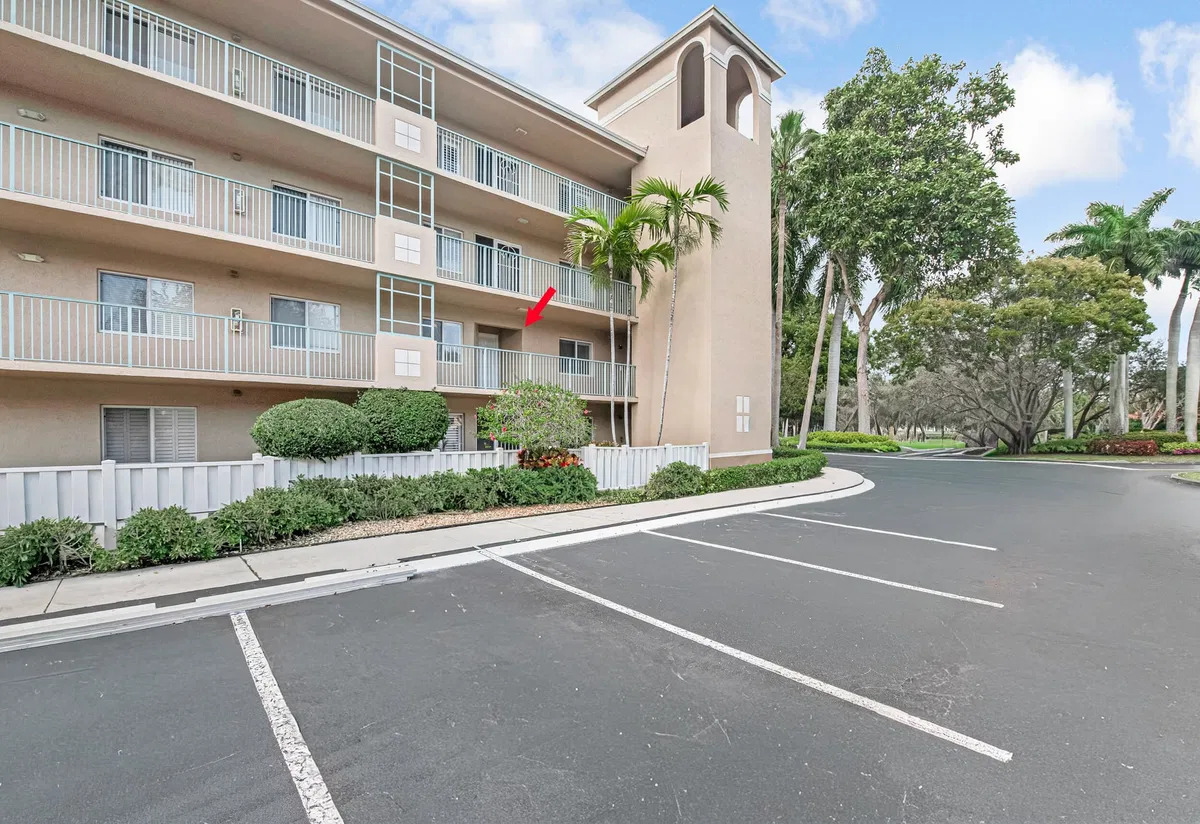  Unit 208 photo 37