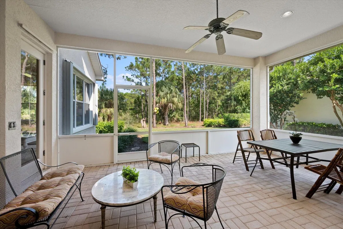 Willoughby Golf Club Residence photo 10