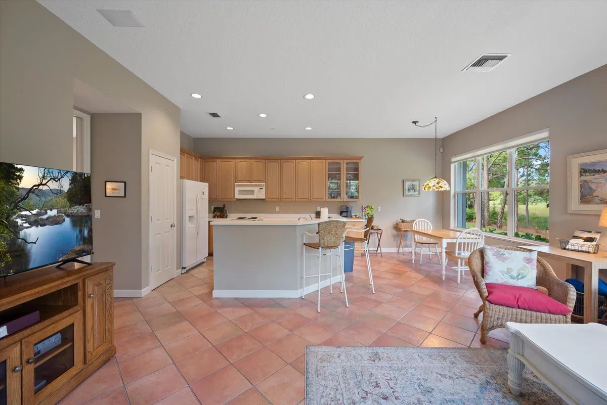 Willoughby Golf Club Residence photo 13