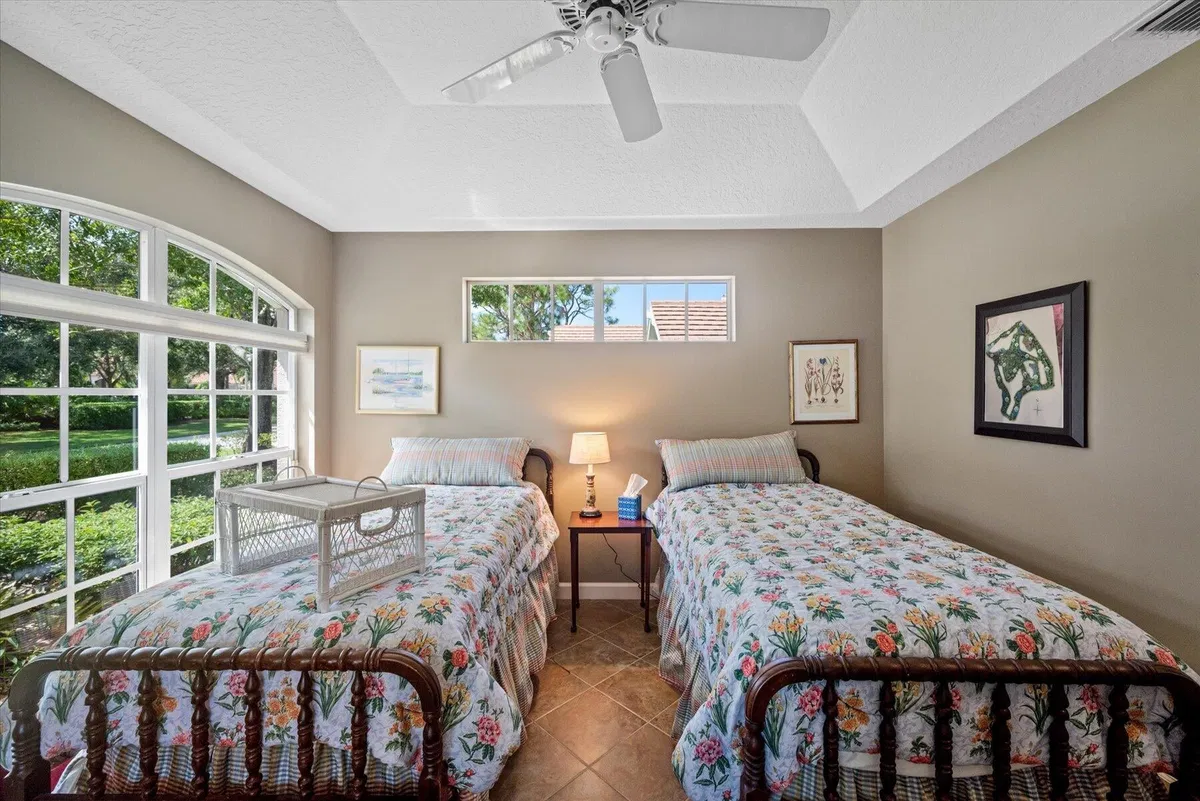 Willoughby Golf Club Residence photo 22