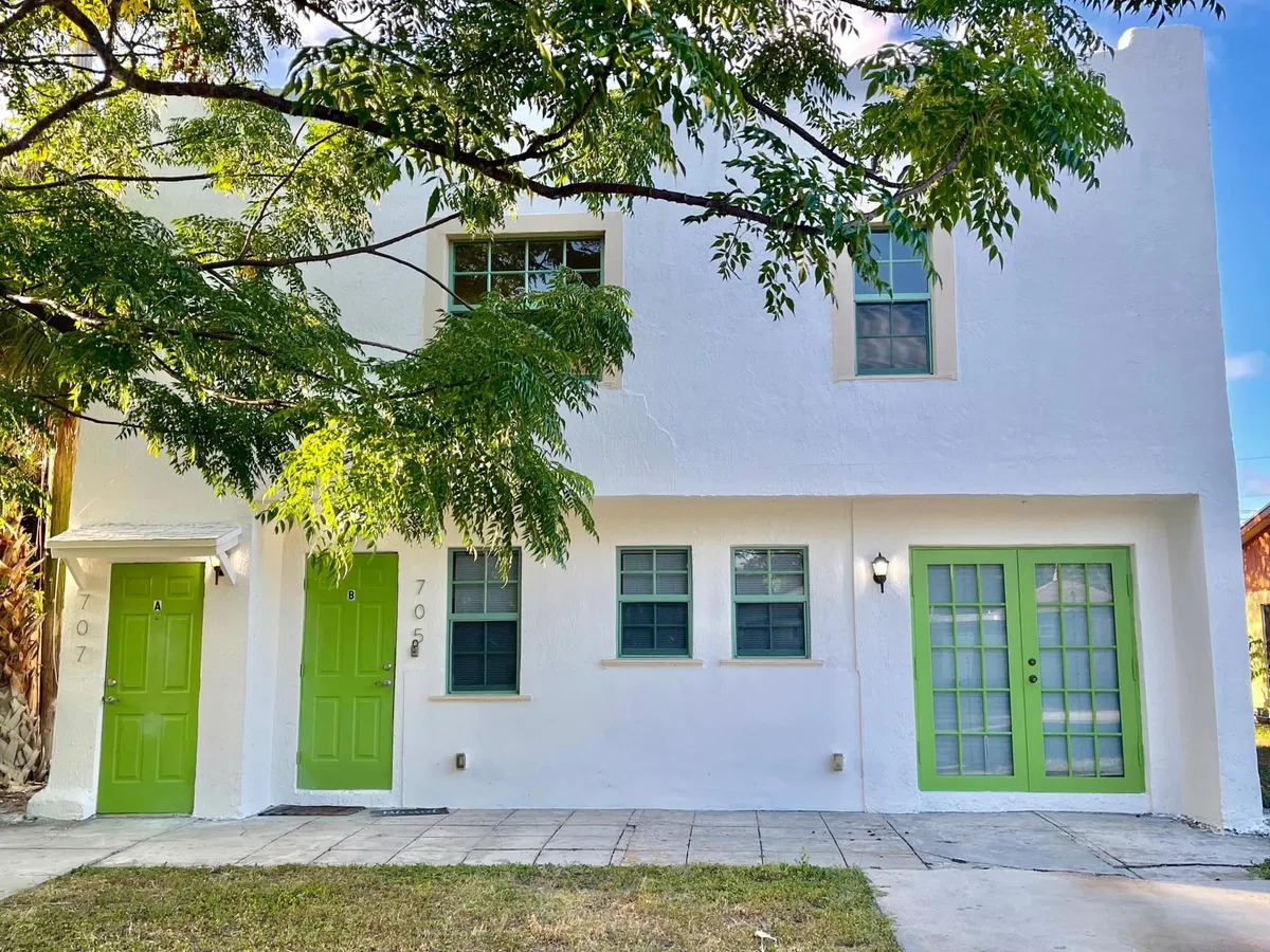 West Palm Beach Unit Sfh With A Detached Apt. photo 19
