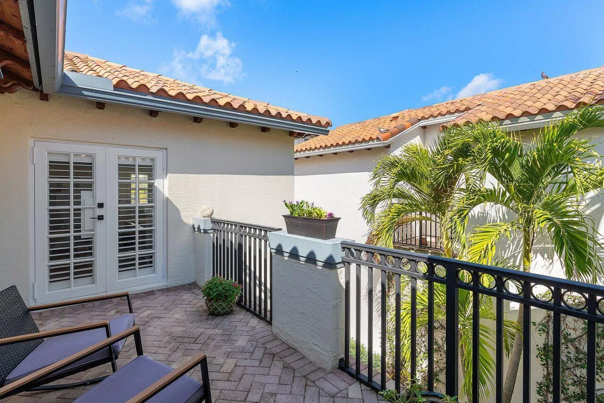 Palm Trail Delray Beach Residence photo 34