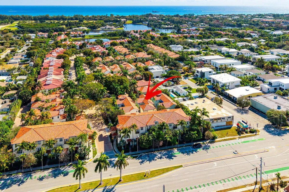 Palm Trail Delray Beach Residence photo 40