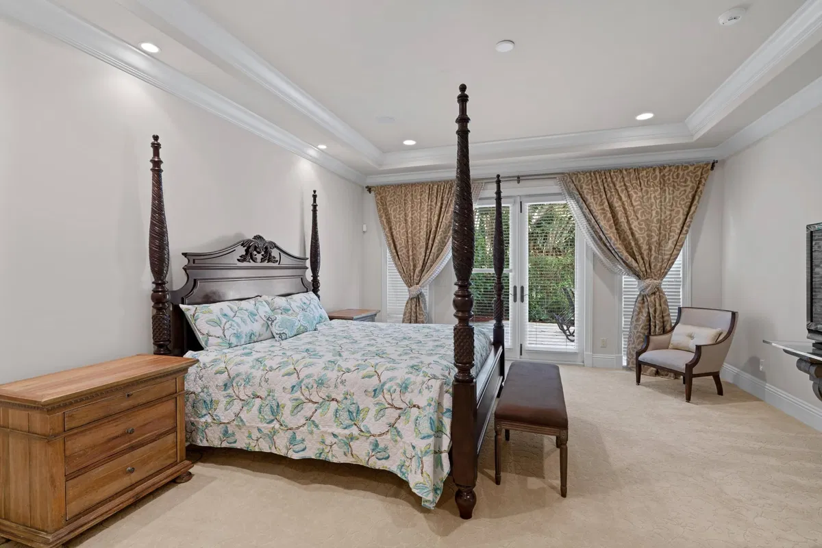 Residence photo 28