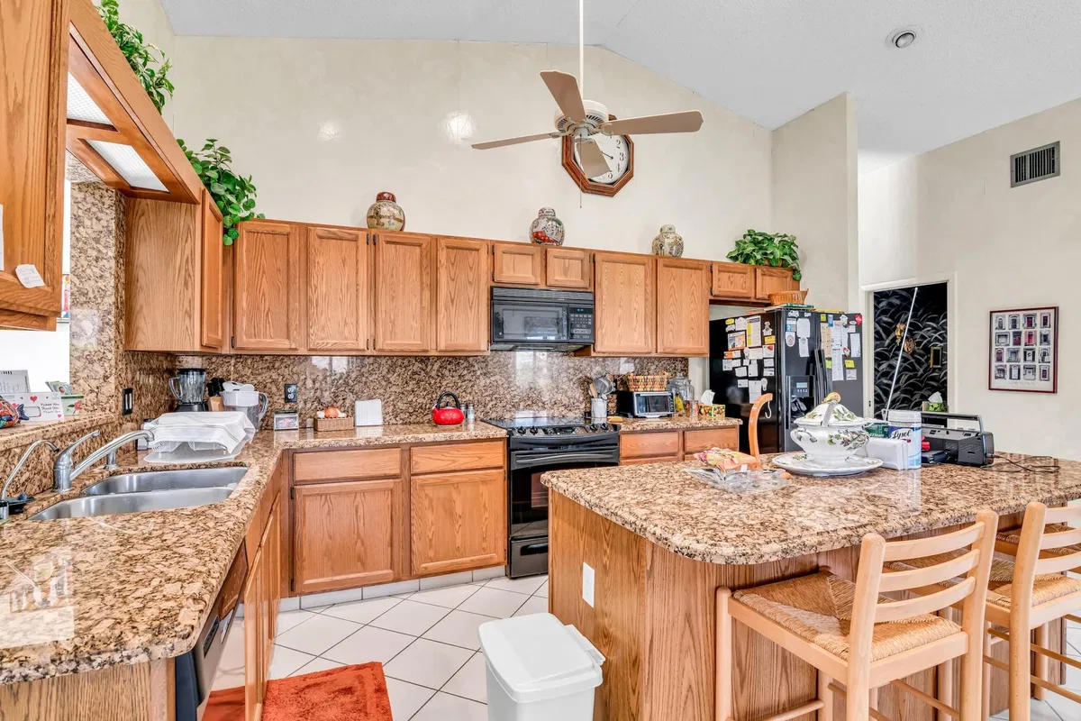 Residence photo 19