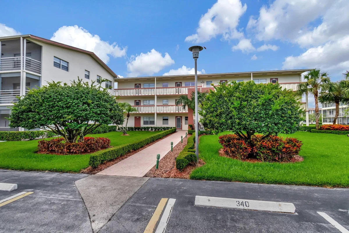 Residence photo 4