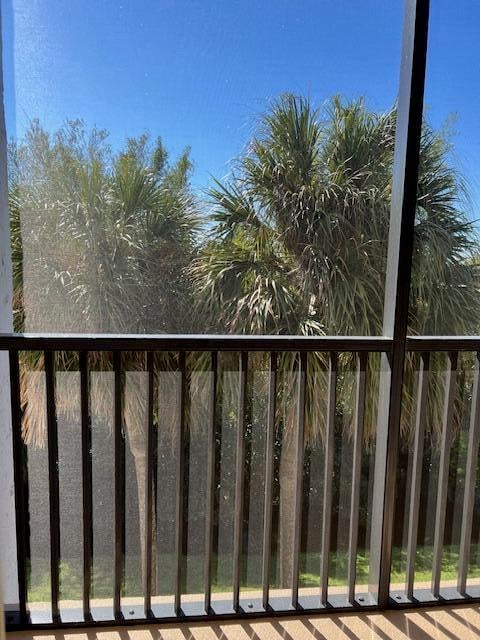Unit F305 photo 28