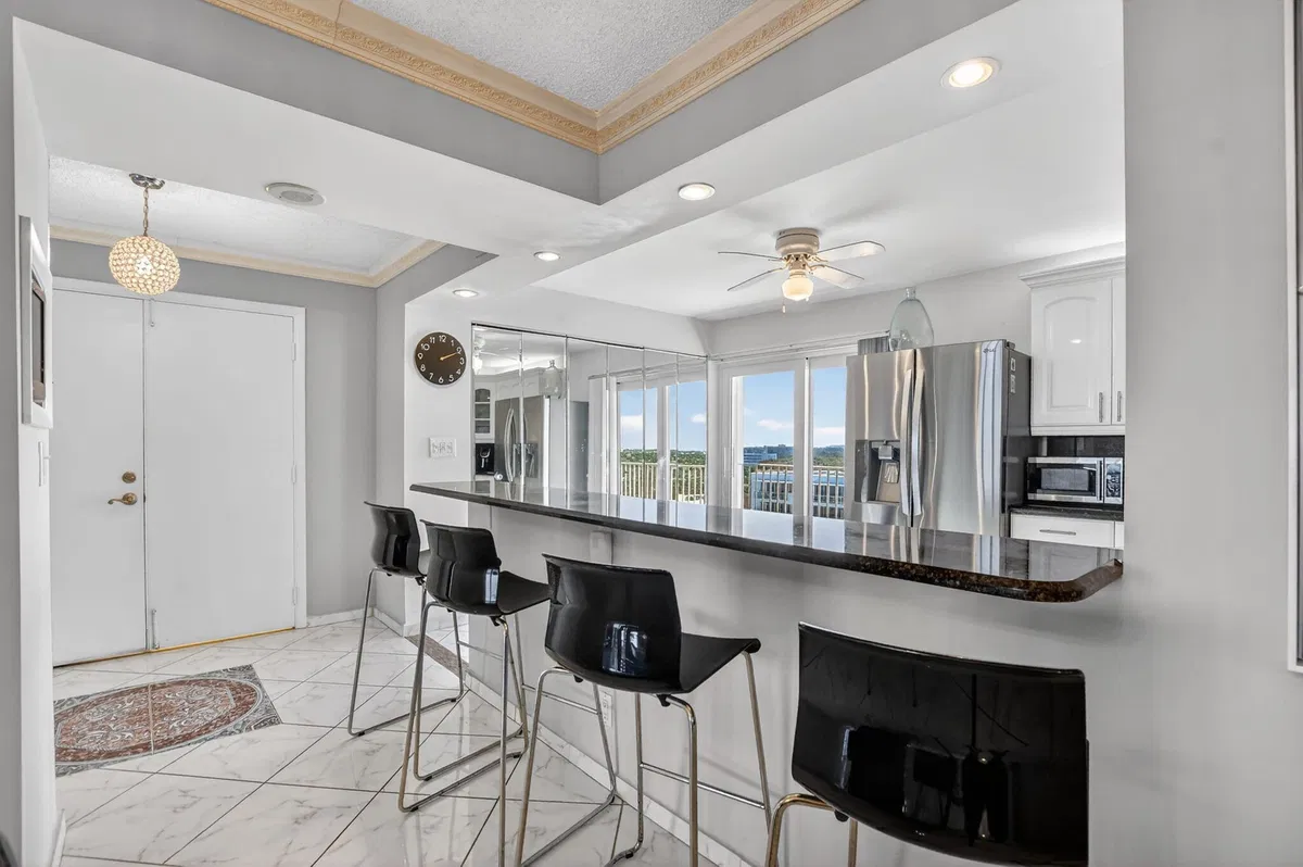 Boca Raton Unit 1004 photo 22