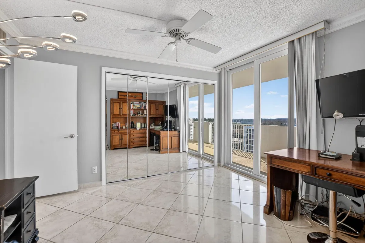Boca Raton Unit 1004 photo 34