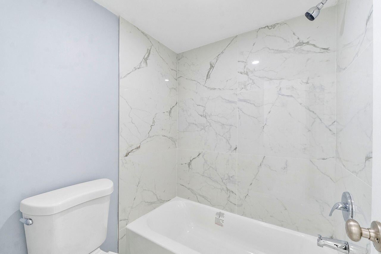 Unit 107 photo 19