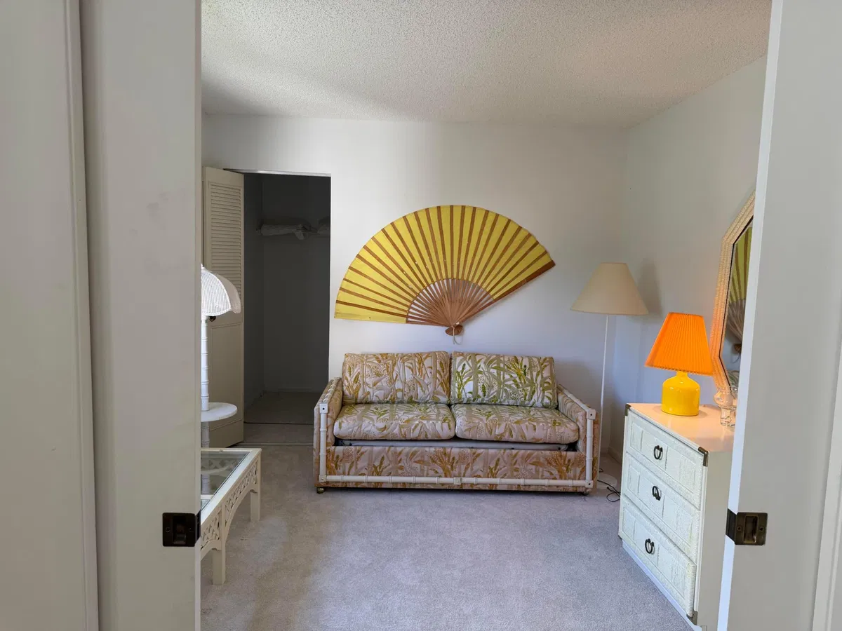 Unit C-2 photo 25