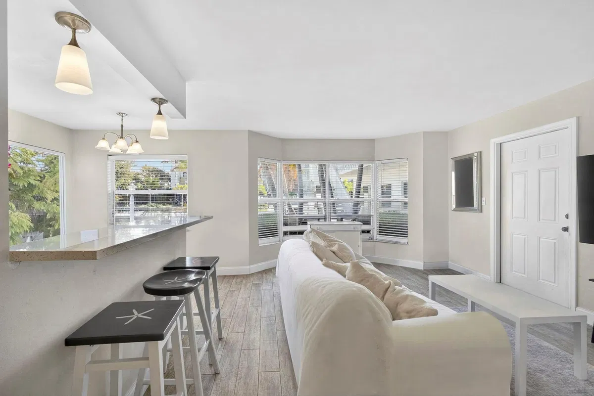 Singer Island Residence photo 10