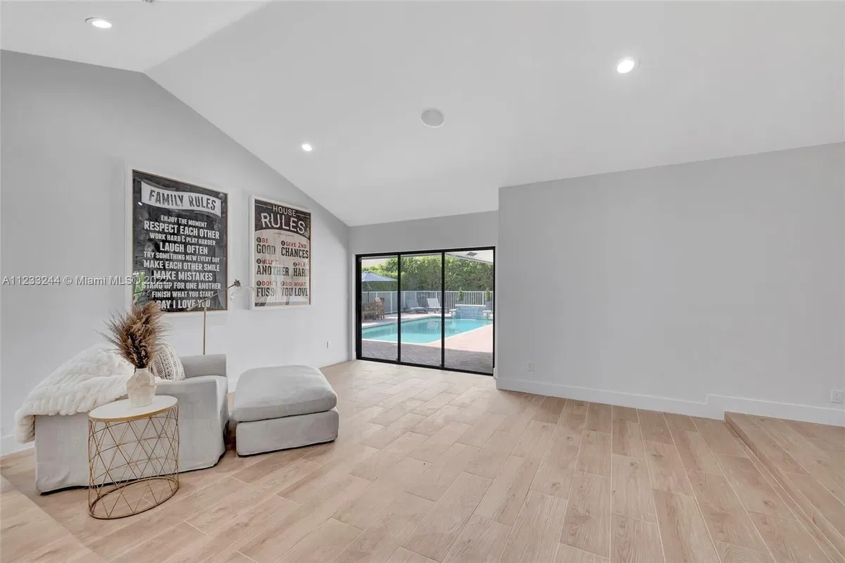 New Floresta Boca Raton Residence