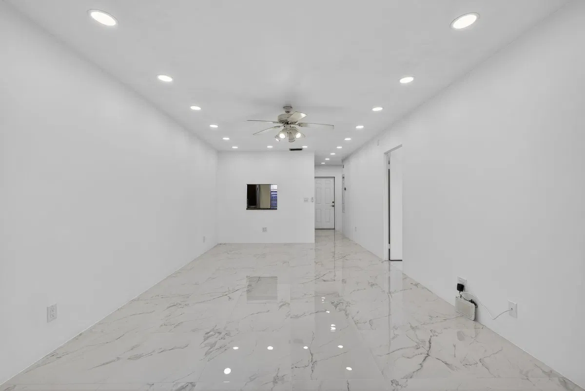 Residence photo 10