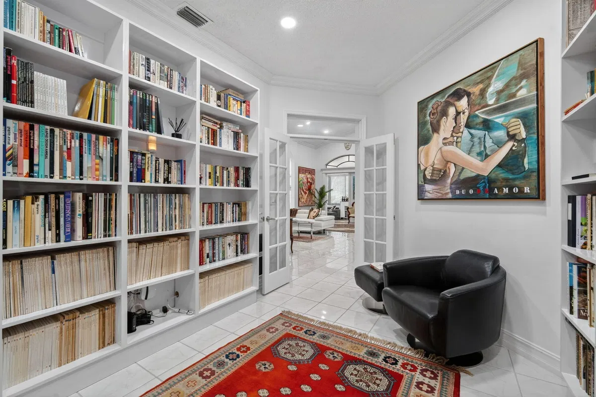 Residence photo 34