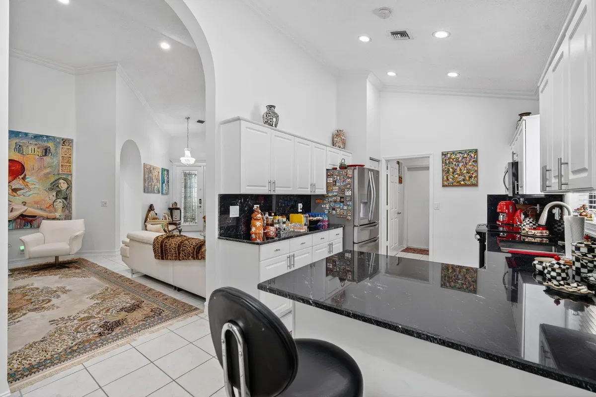 Residence photo 46
