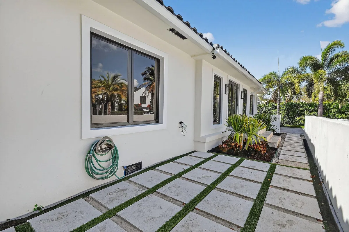 West Palm Beach Residence photo 4